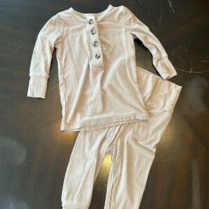 Lou Lou & company ribbed top and bottoms